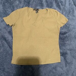 Forever 21 Short Sleeve Olive Green V-Neck Crop Top